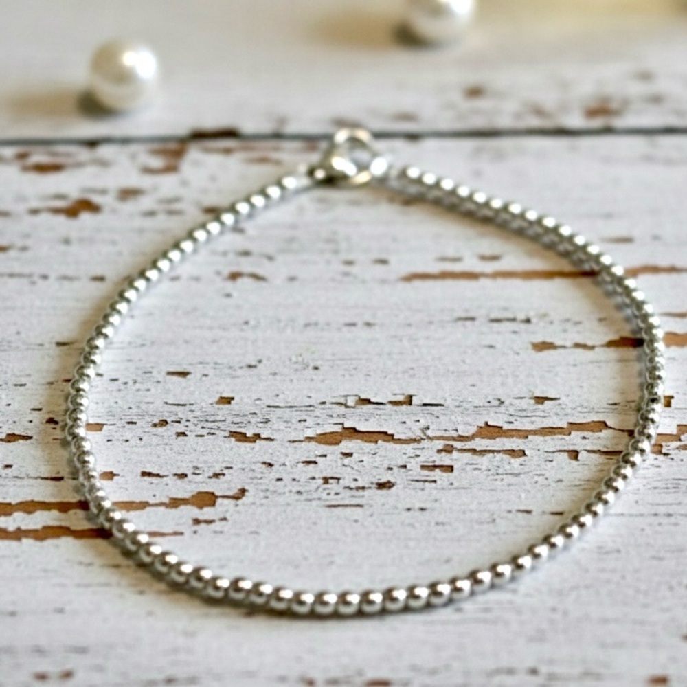 Minimalist Silver Hematite Beaded Clasp Bracelet